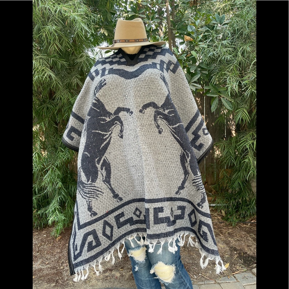 PLUS SIZE MEXICAN PONCHO